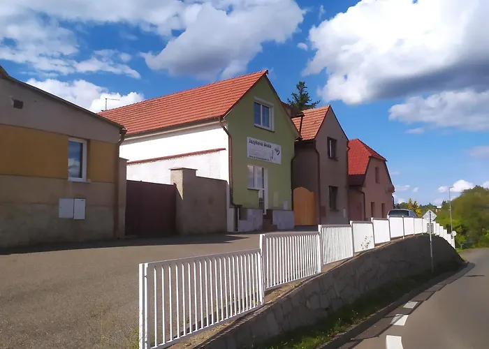 Upa - U Papeze 多布日什